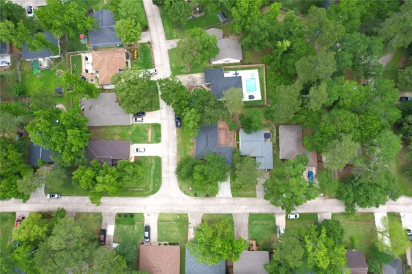 $1,900 | 76 South Wavy Oak Circle, Spring, TX 77381