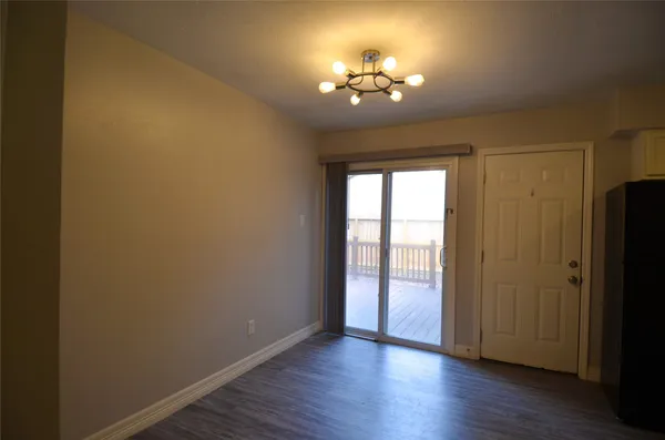 $1,900 | 76 South Wavy Oak Circle, Spring, TX 77381
