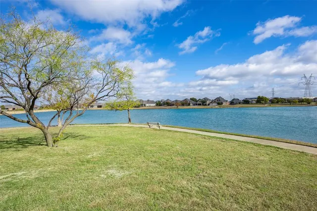 $2,925 | 14304 Spitfire Trail, Fort Worth, TX 76262