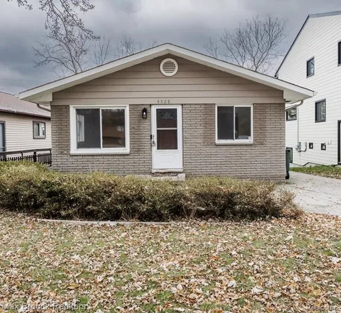 $2,225 | 5528 Sunnycrest Drive, West Bloomfield, MI 48323