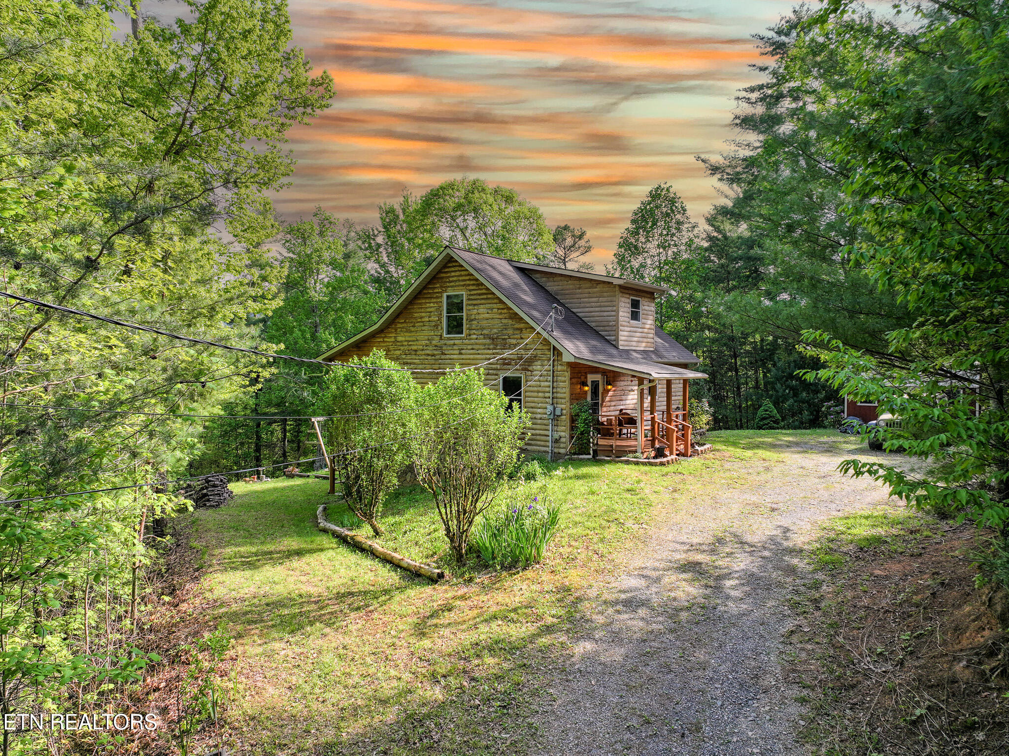 978 Corey Way Del Rio, TN 37727 - Photo 2 of 50 DJI_20250429171022_0016_D-Edit