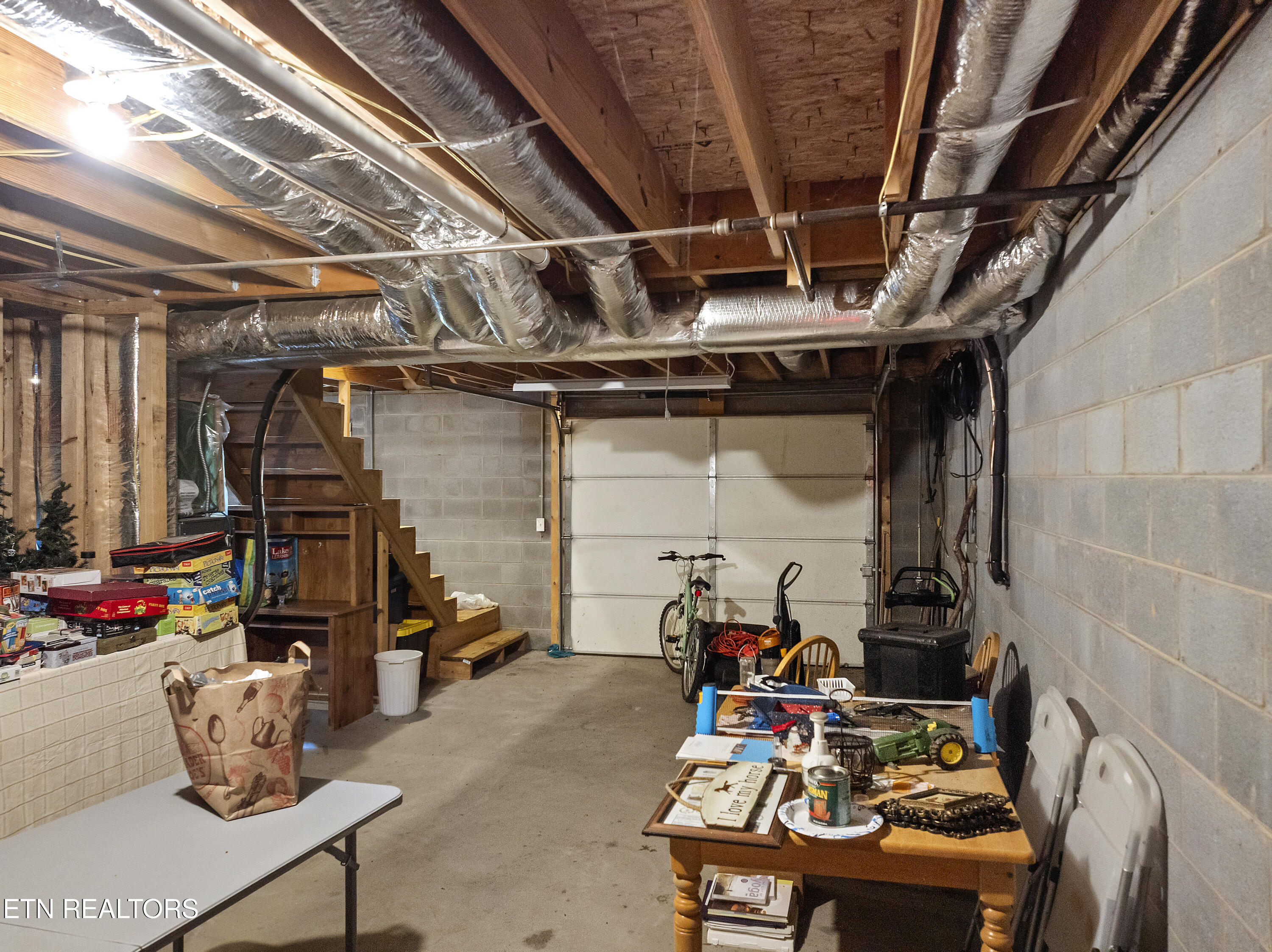 978 Corey Way Del Rio, TN 37727 - Photo 34 of 50 DJI_20250429174647_0117_D