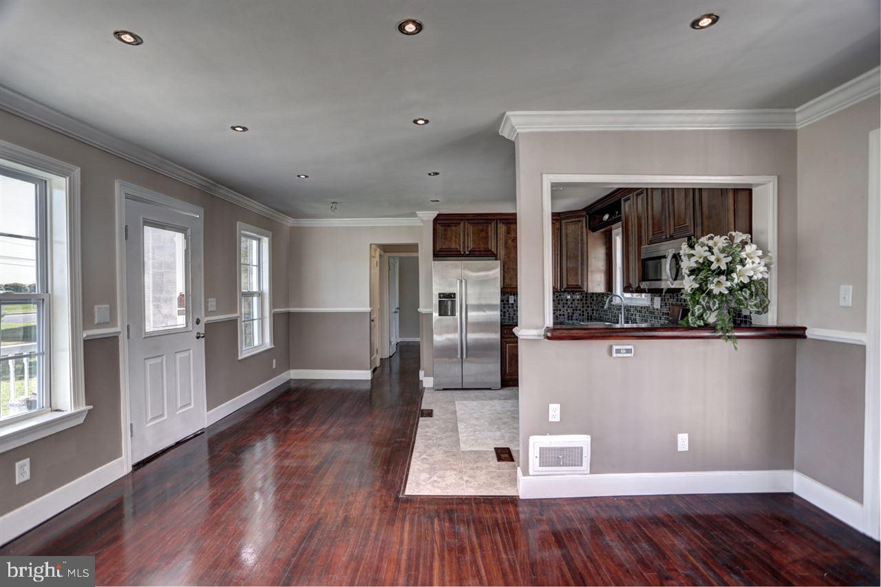 411 Rutherford Road Harrisburg, PA 17109 - Photo 2 of 25 Gallery Image 2