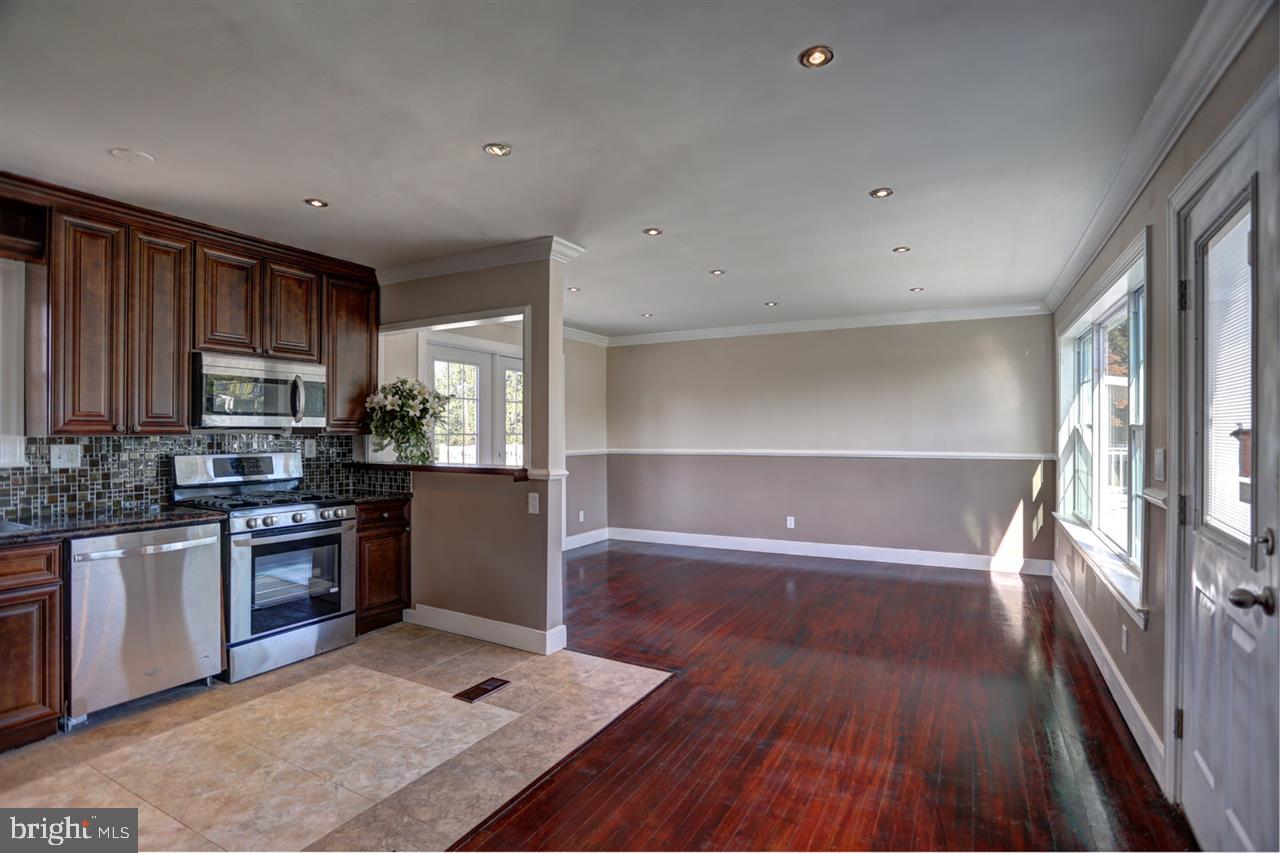 411 Rutherford Road Harrisburg, PA 17109 - Photo 3 of 25 Gallery Image 3