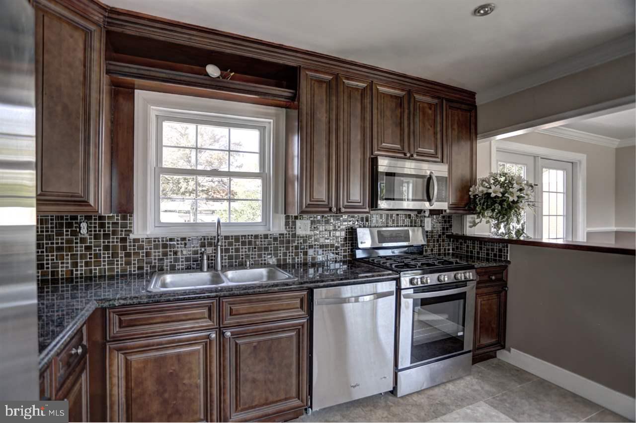 411 Rutherford Road Harrisburg, PA 17109 - Photo 9 of 25 Gallery Image 9
