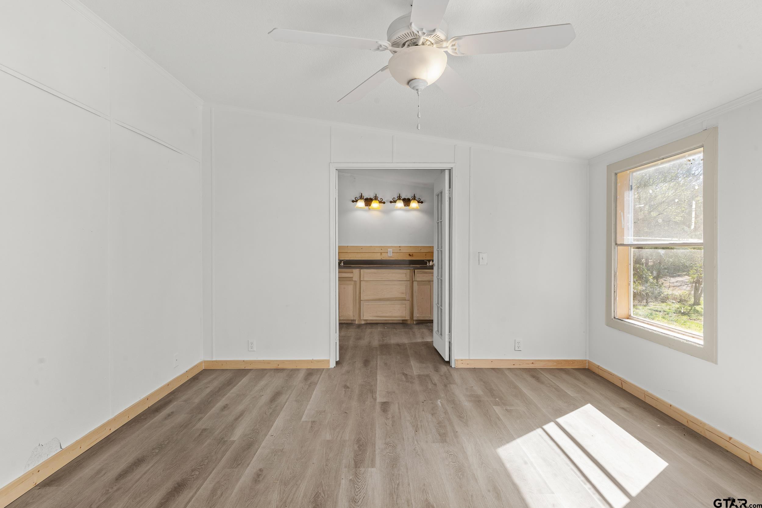 180 Southeast County Road Southeast Mount Vernon, TX 75457 - Photo 20 of 32