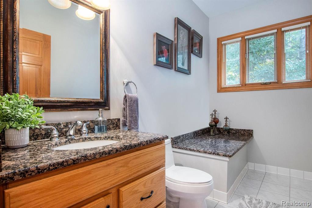 90 Shagbark Drive Rochester Hills, MI 48309 - Photo 22 of 41