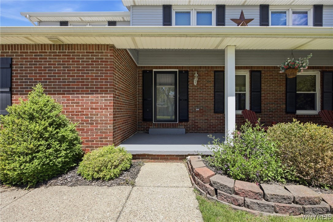 567 Borden Road Cheektowaga, NY 14043 - Photo 6 of 48