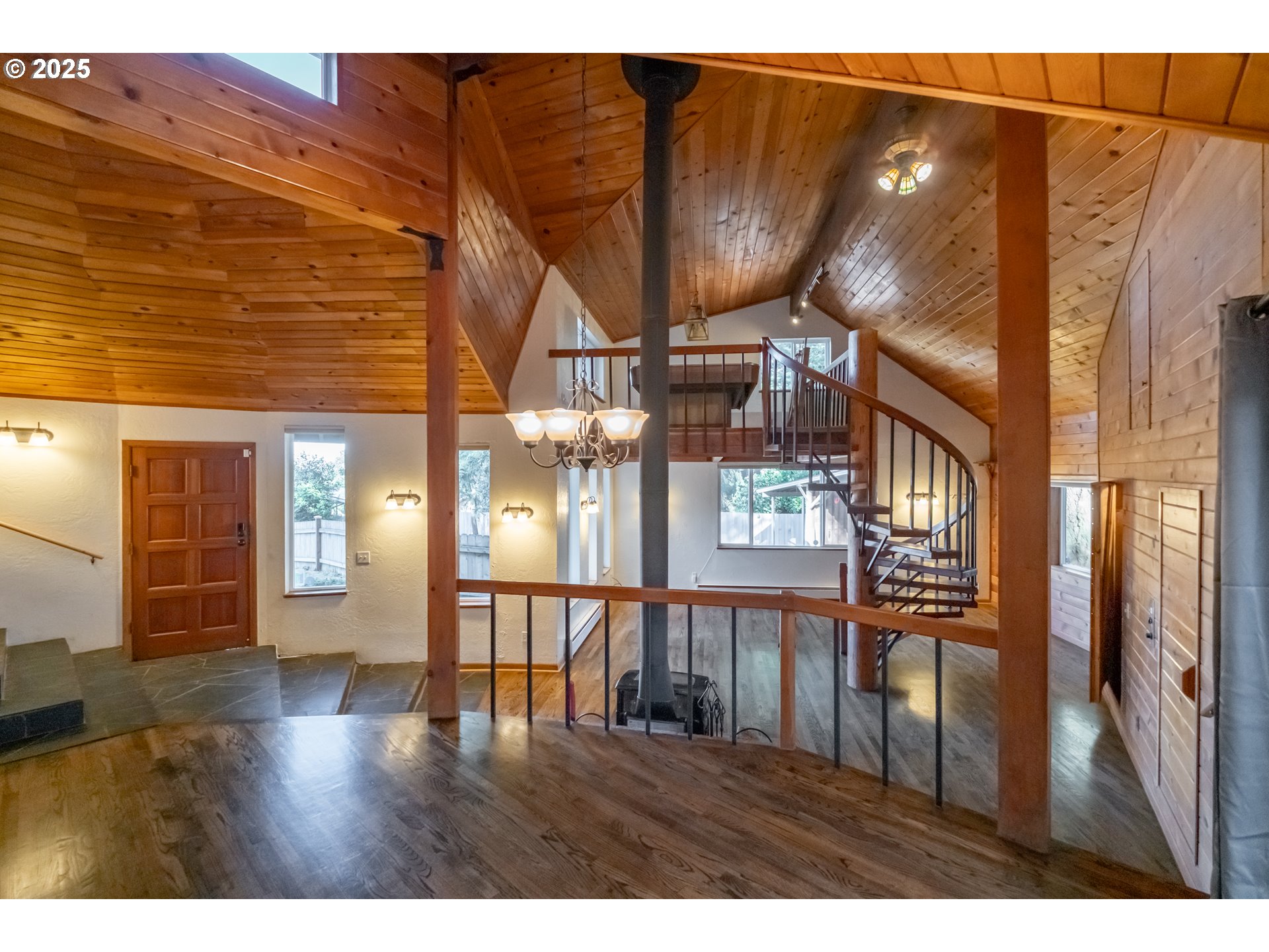 4417 Battle Creek Road Southeast Salem, OR 97302 - Photo 3 of 37