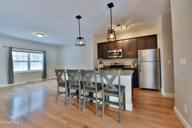 $349,900 | 10 Linden Lane, Milton, NY 12020