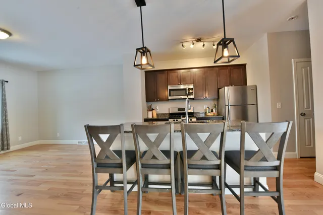 $349,900 | 10 Linden Lane, Milton, NY 12020