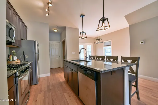 $349,900 | 10 Linden Lane, Milton, NY 12020