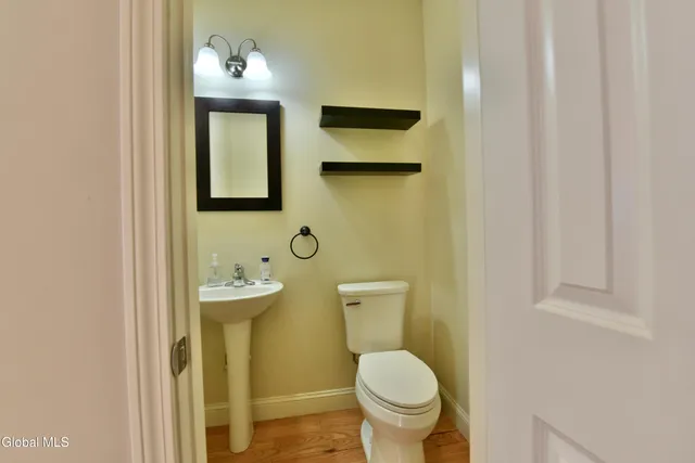 $349,900 | 10 Linden Lane, Milton, NY 12020