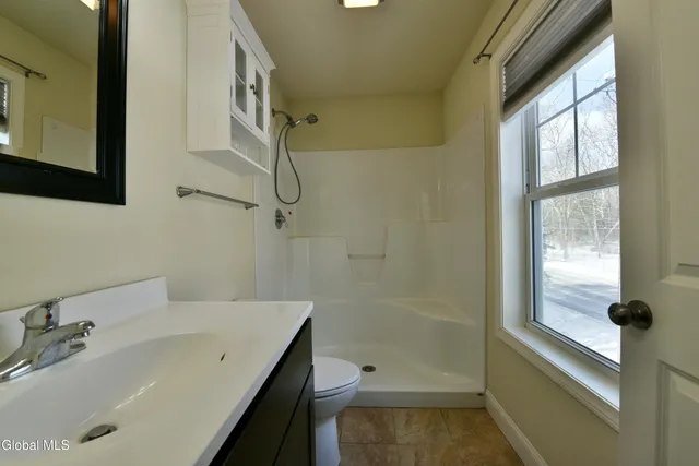 $349,900 | 10 Linden Lane, Milton, NY 12020