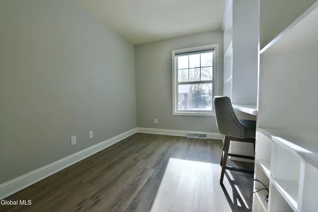 $349,900 | 10 Linden Lane, Milton, NY 12020