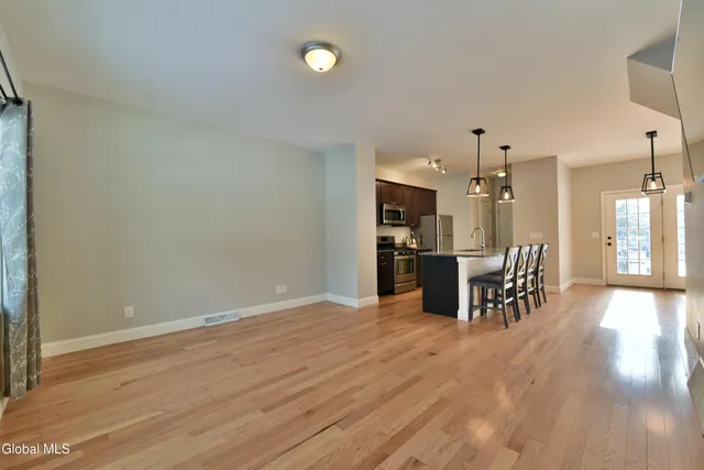 $349,900 | 10 Linden Lane, Milton, NY 12020