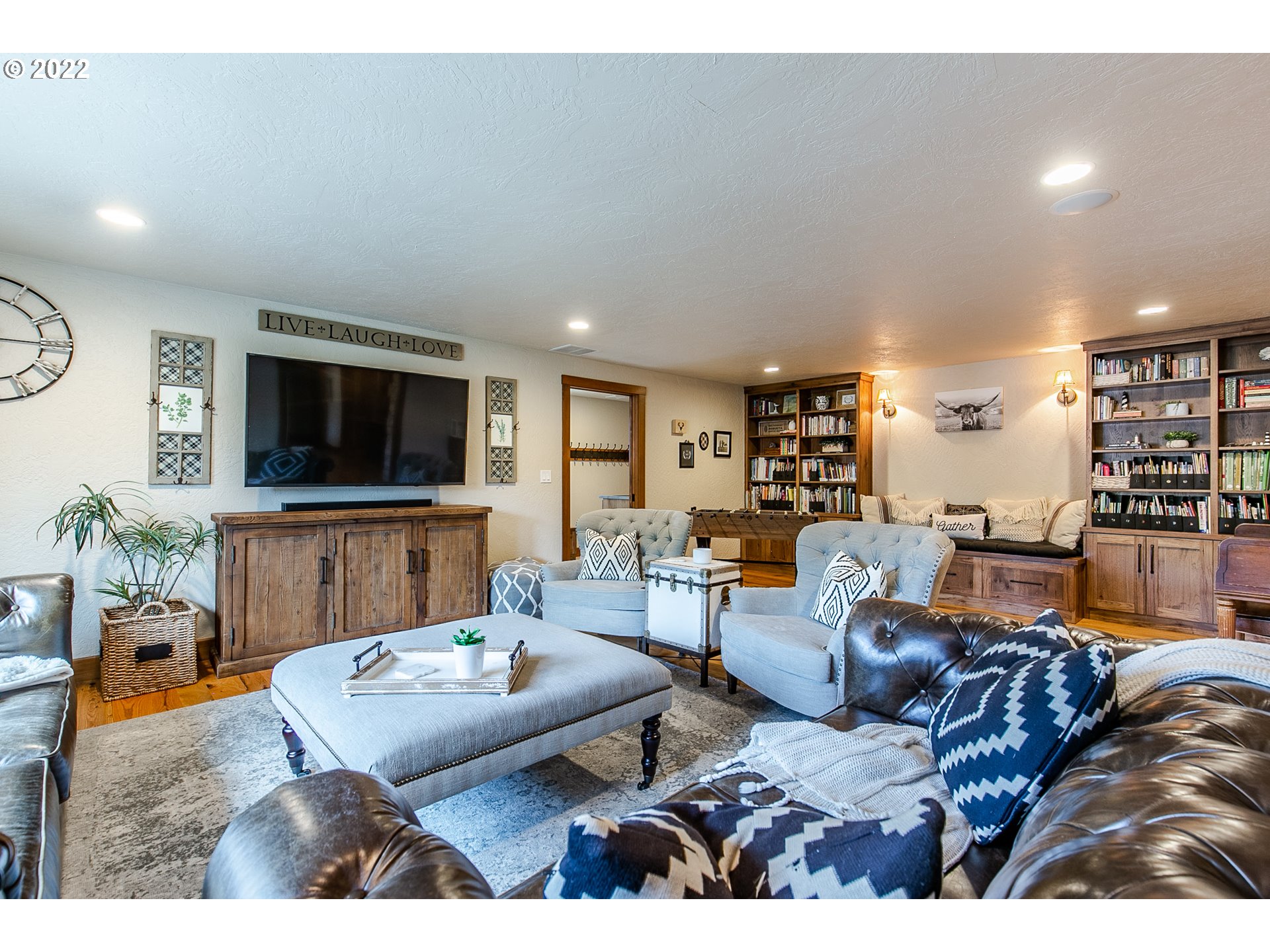 2115 Bedford Way Eugene, OR 97401 - Photo 13 of 32 a living room with furniture and a flat screen tv