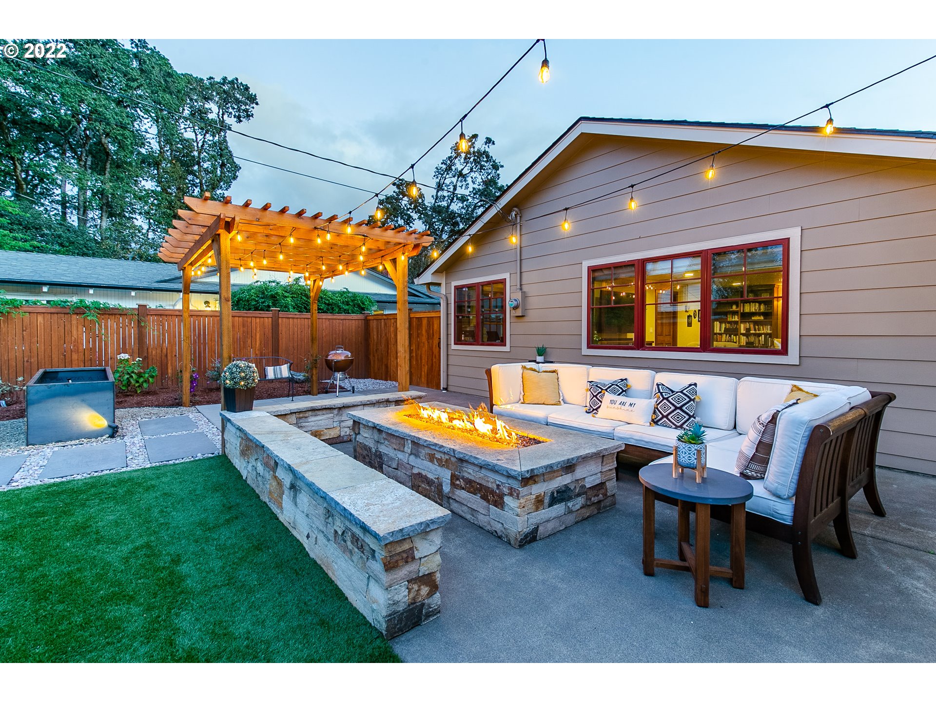 2115 Bedford Way Eugene, OR 97401 - Photo 29 of 32 a backyard of a house with yard table and chairs