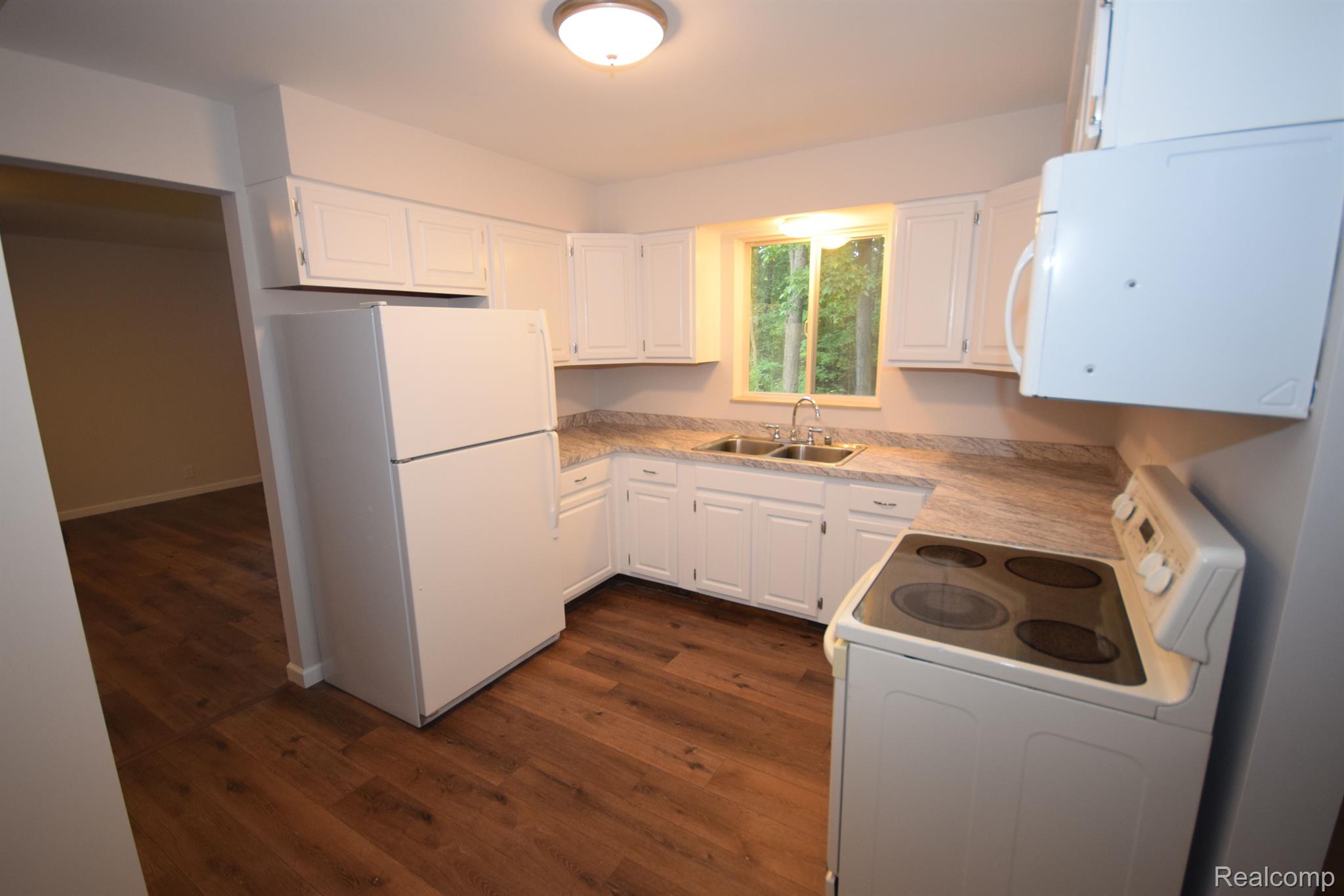 17019 Fish Lake Road Holly, MI 48442 - Photo 4 of 16 Gallery Image 4