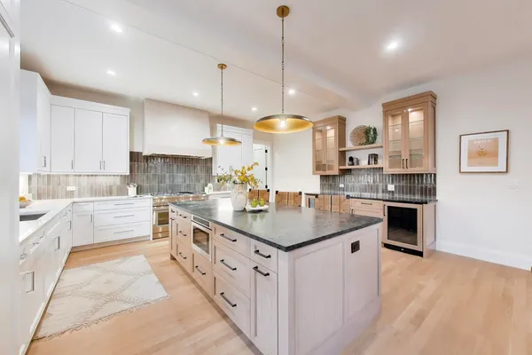 $2,599,000 | 2938 Indianwood Road, Wilmette, IL 60091