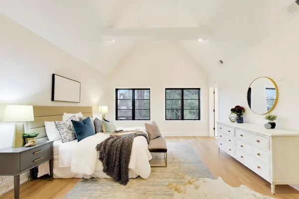 $2,599,000 | 2938 Indianwood Road, Wilmette, IL 60091
