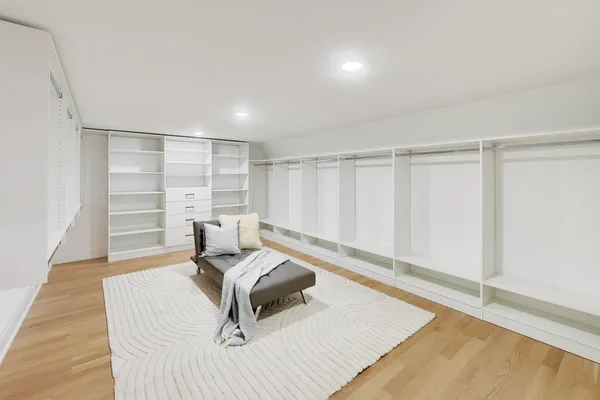 $2,599,000 | 2938 Indianwood Road, Wilmette, IL 60091