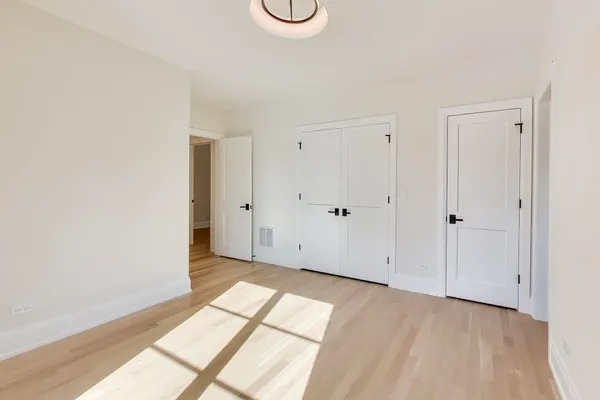 $2,599,000 | 2938 Indianwood Road, Wilmette, IL 60091