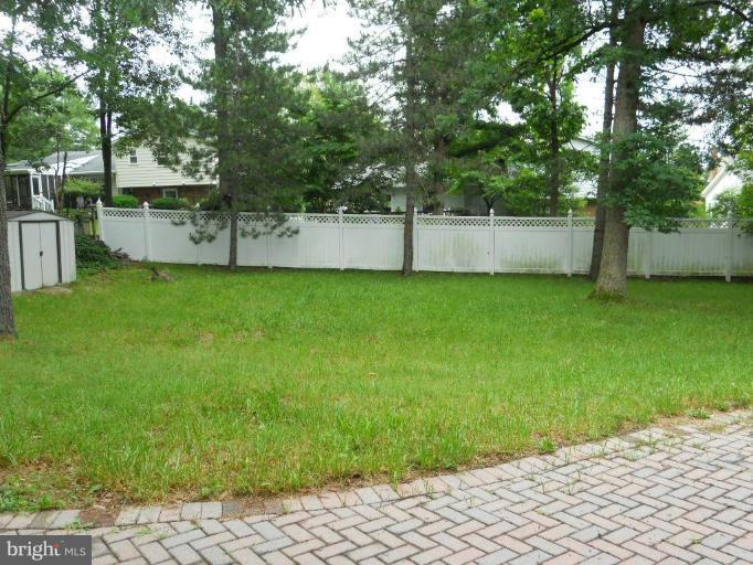 1927 Hull Road Vienna, VA 22182 - Photo 21 of 22 Back yard