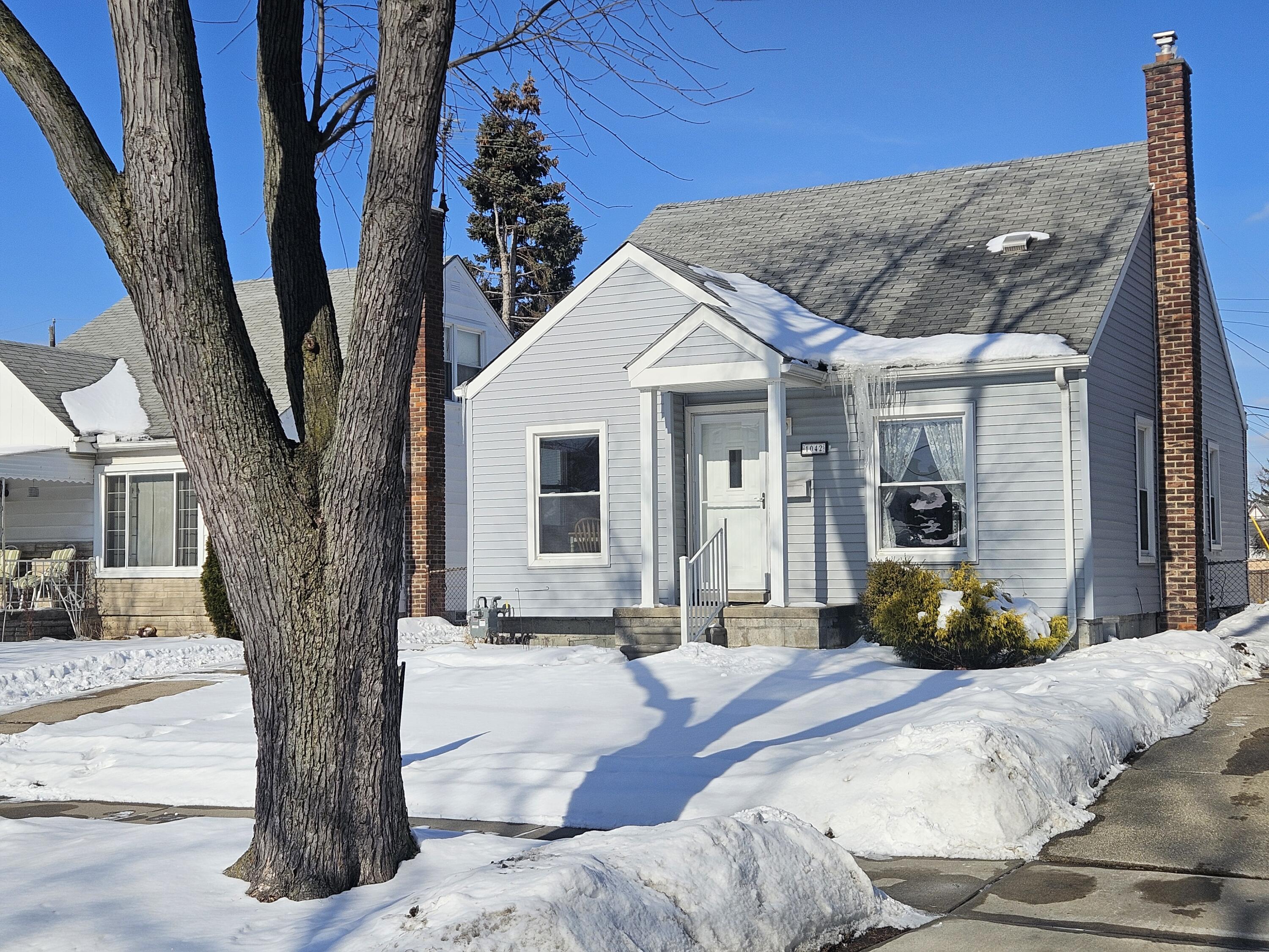 1042 Champaign Road Lincoln Park, MI 48146 - Photo 1 of 22 Champaign Front
