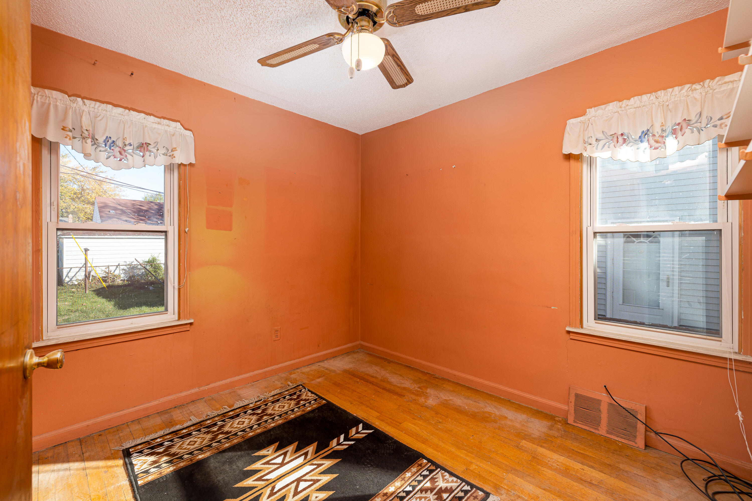 1042 Champaign Road Lincoln Park, MI 48146 - Photo 13 of 22 1042 Champaign Rd (13 of 35)