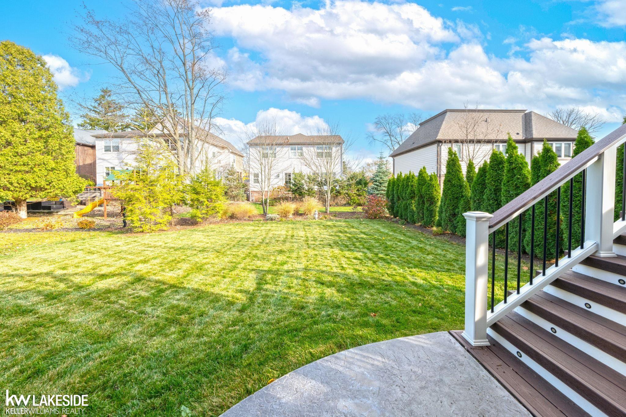 885 Cumberland Ridge Court Rochester, MI 48307 - Photo 40 of 51 50107428-39.JPG