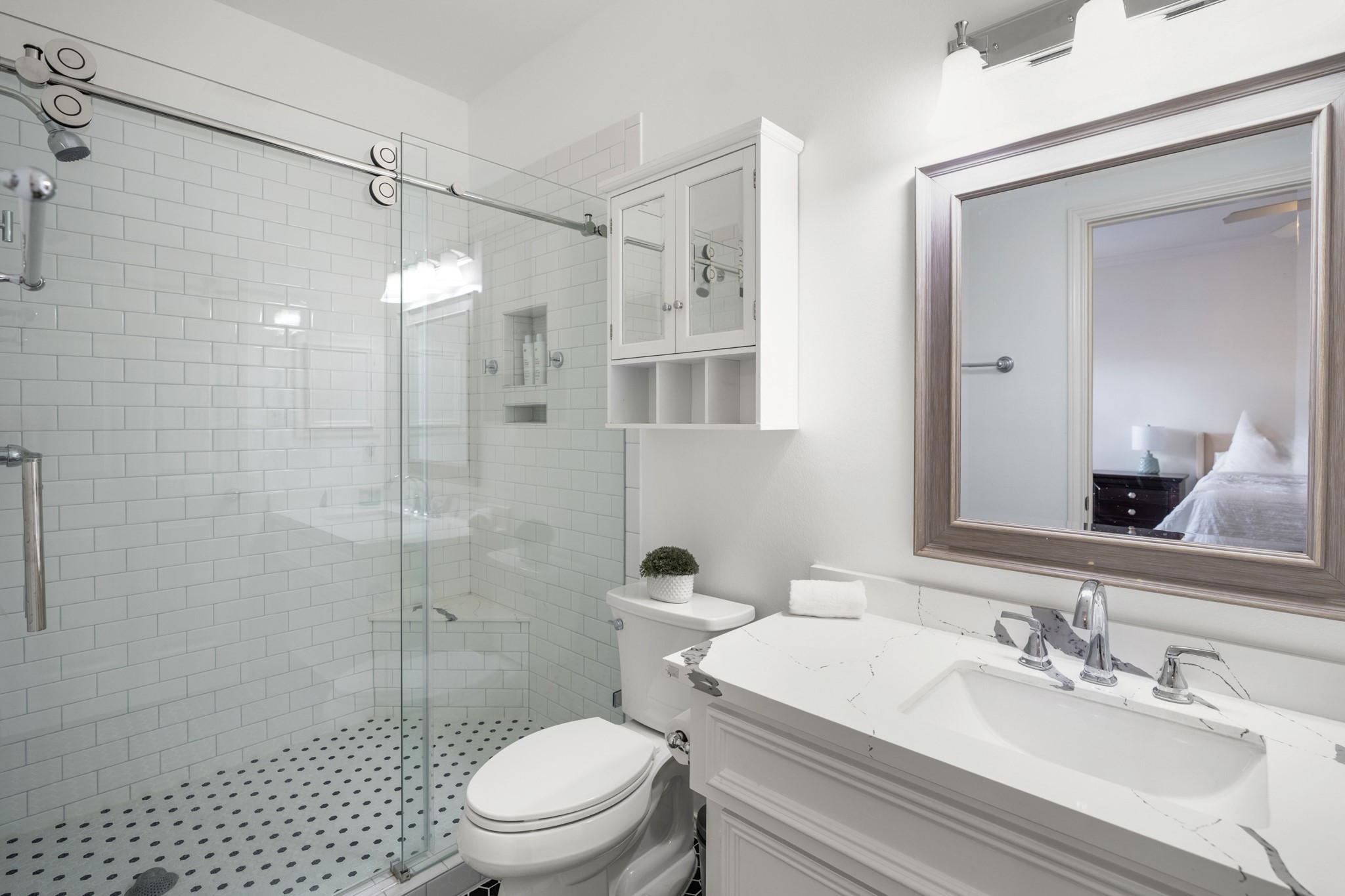 3209 Chenevert Street Houston, TX 77004 - Photo 13 of 32 Recently renovated primary bathroom.