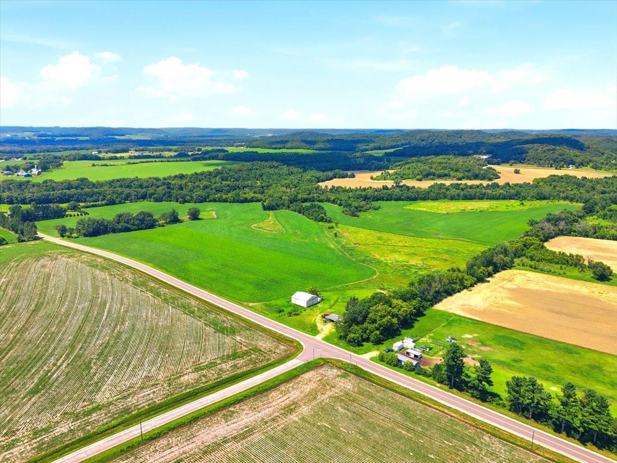 N1405 County Rd Z Eau Galle, WI 54737 - Photo 19 of 23