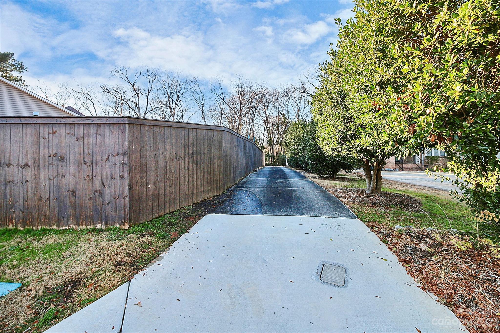 3330 Rea Road Charlotte, NC 28226 - Photo 5 of 38 Gallery Image 5