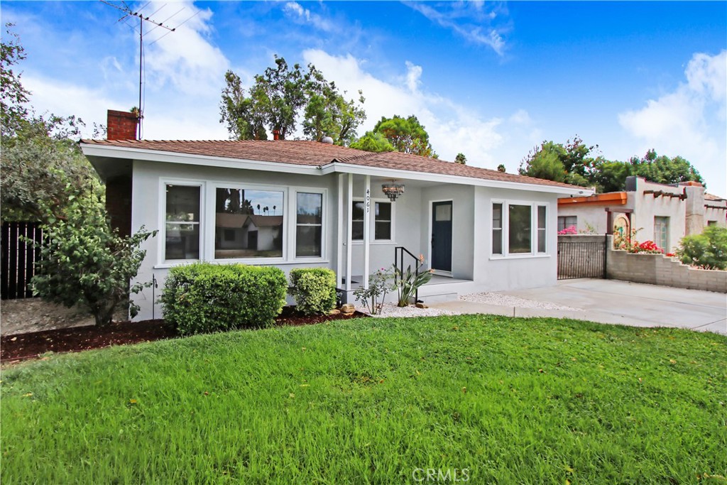 4061 Maplewood Place Riverside, CA 92506 - Photo 2 of 34