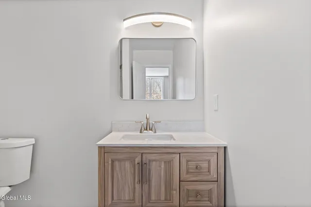 $299,900 | 27 Woodside Drive, Albany, NY 12208