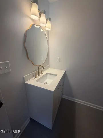 $299,900 | 27 Woodside Drive, Albany, NY 12208