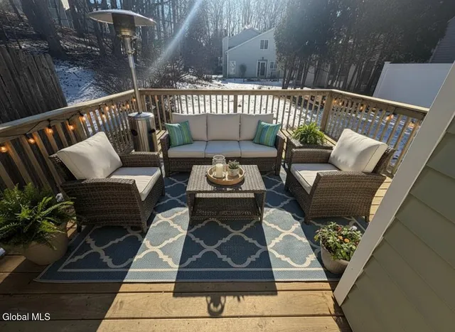 $299,900 | 27 Woodside Drive, Albany, NY 12208