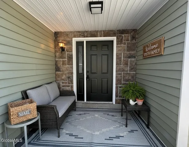 $299,900 | 27 Woodside Drive, Albany, NY 12208