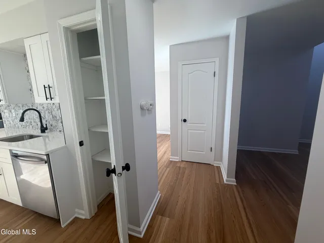 $299,900 | 27 Woodside Drive, Albany, NY 12208