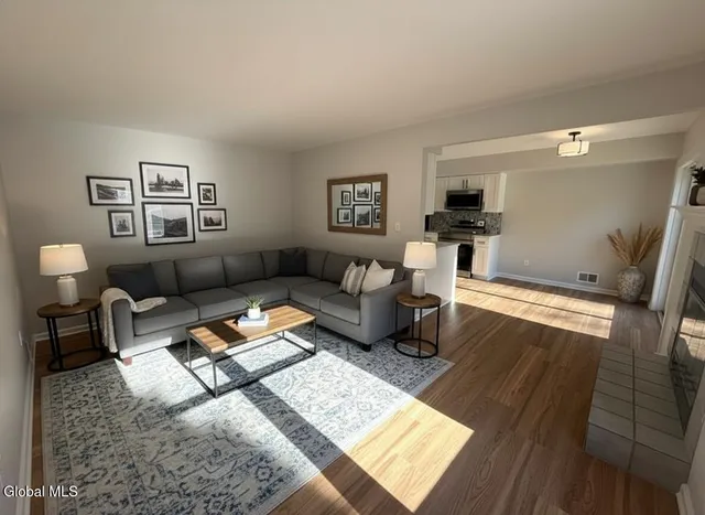 $299,900 | 27 Woodside Drive, Albany, NY 12208