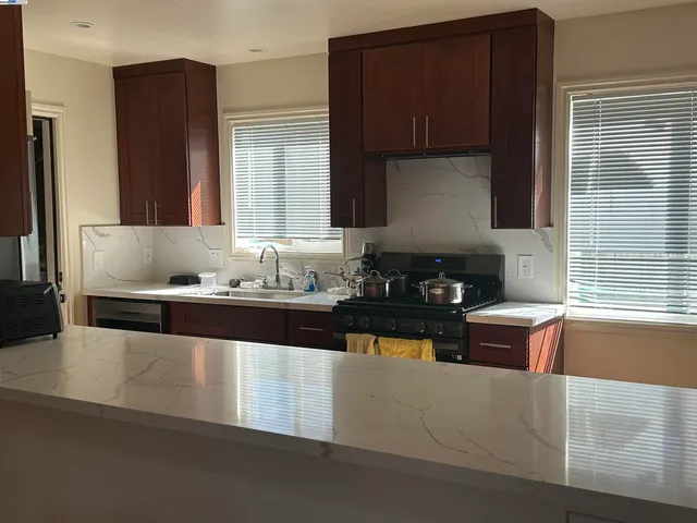 $1,299,999 | 1631 Via Ventana, San Lorenzo, CA 94580