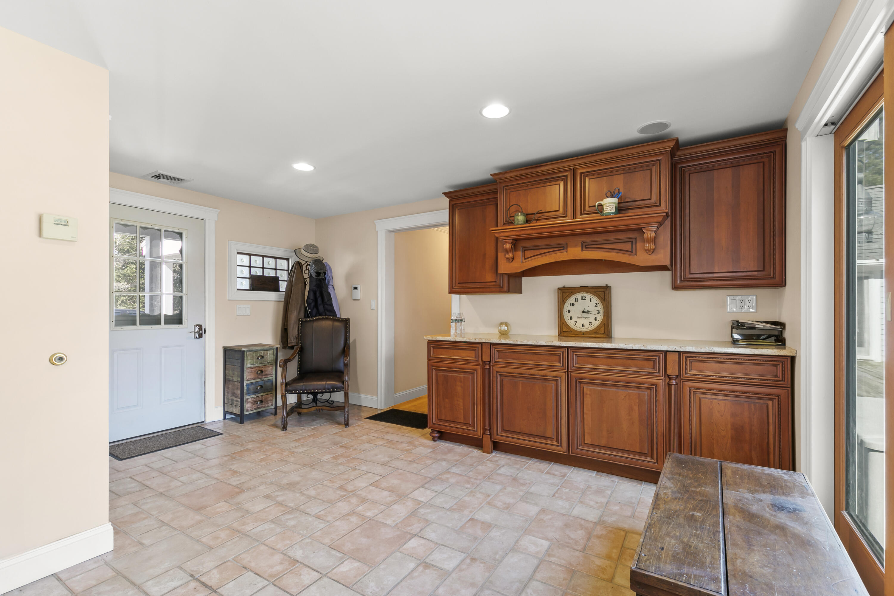 575 Main Street Mashpee, MA 02649 - Photo 15 of 29 IMG_6860