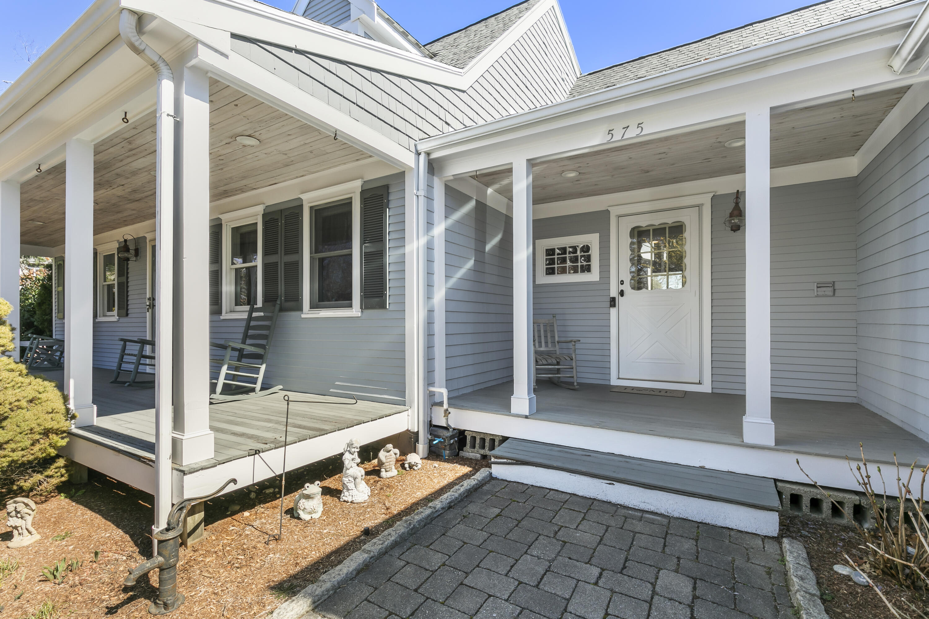 575 Main Street Mashpee, MA 02649 - Photo 3 of 29 IMG_7032