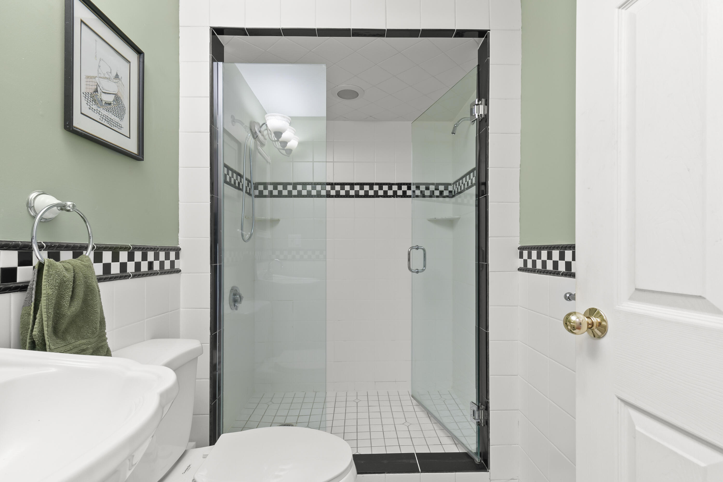 575 Main Street Mashpee, MA 02649 - Photo 10 of 29 IMG_6760