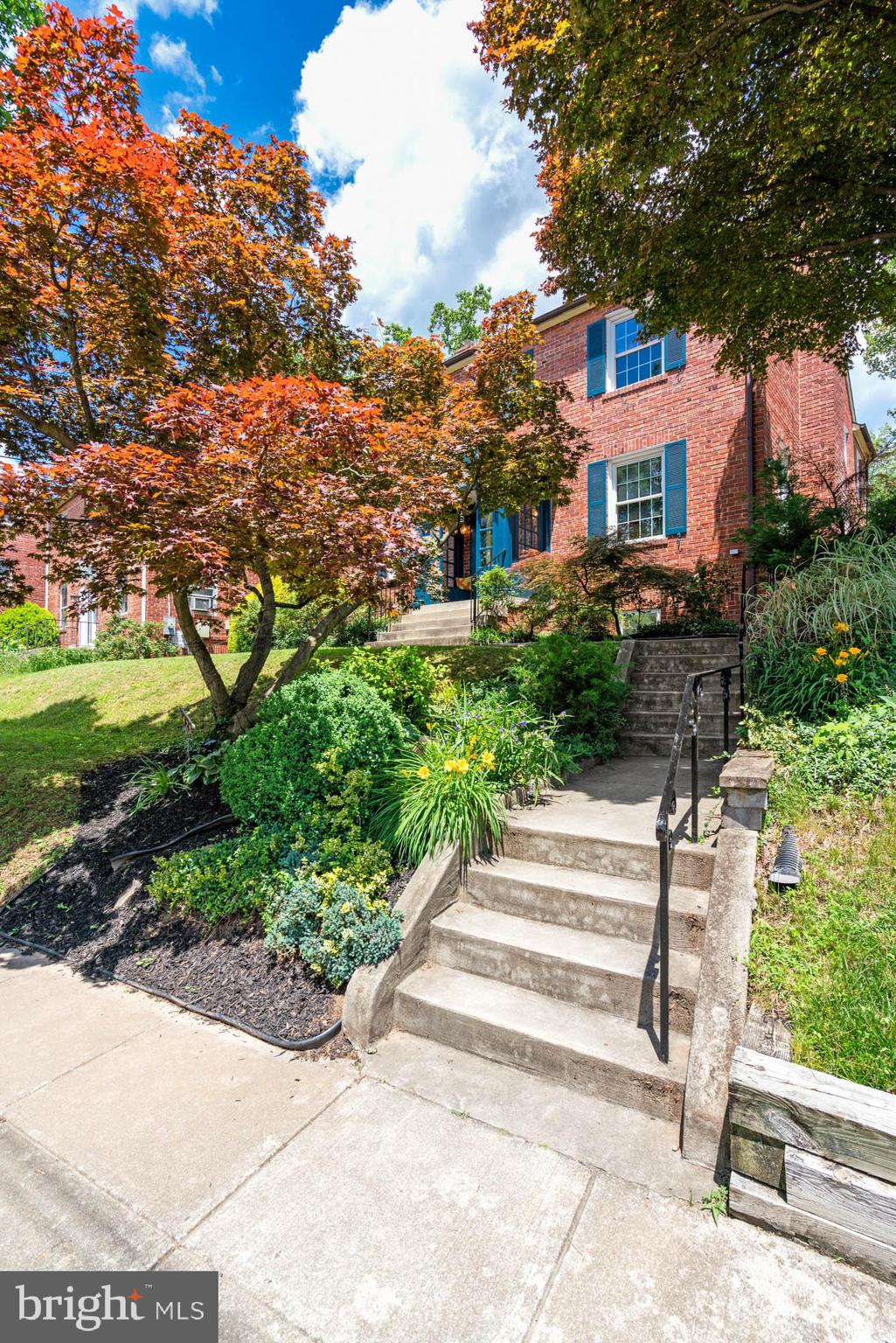1425 Primrose Road Northwest Washington, DC 20012 - Photo 3 of 70 Gallery Image 3