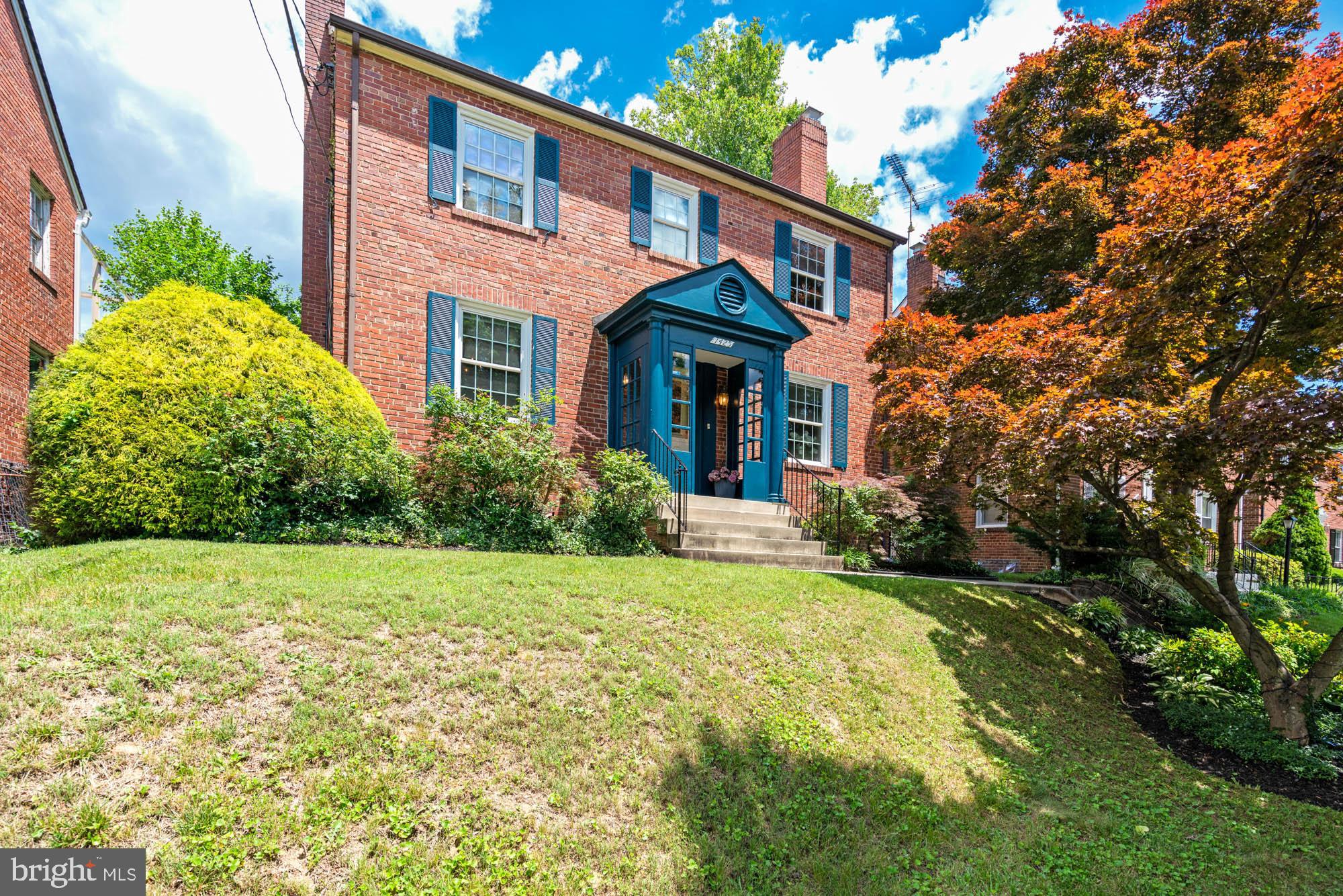 1425 Primrose Road Northwest Washington, DC 20012 - Photo 4 of 70 Gallery Image 4