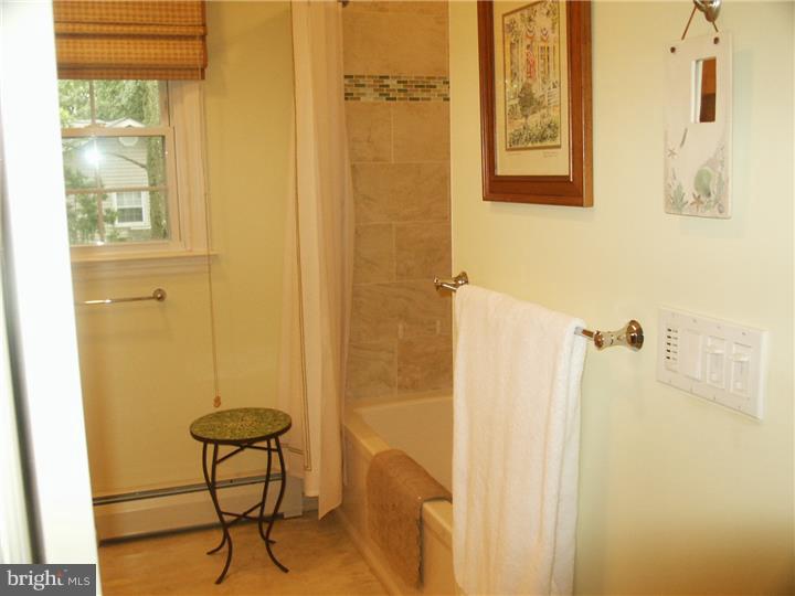 101 Roxboro Road Lawrence Township, NJ 08648 - Photo 11 of 21
