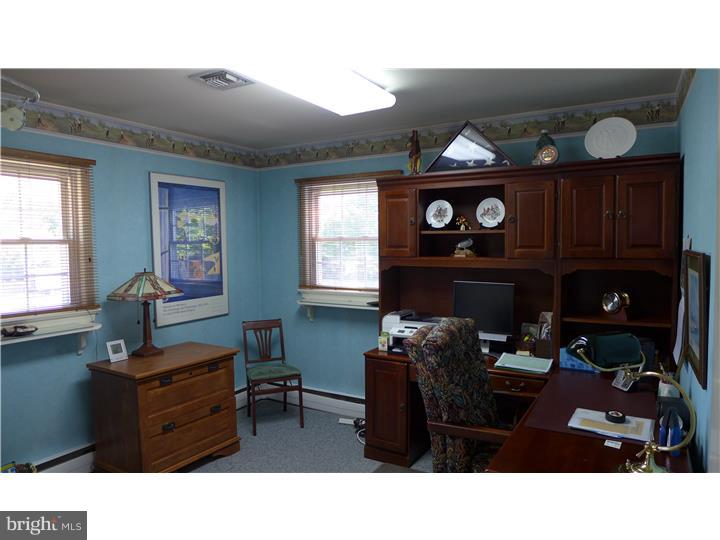 101 Roxboro Road Lawrence Township, NJ 08648 - Photo 13 of 21
