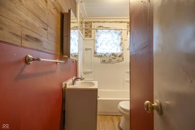 $135,000 | 24 South Euclid Avenue, Indianapolis, IN 46201